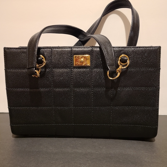 CHANEL Handbags - CHANEL Shoulder Bag